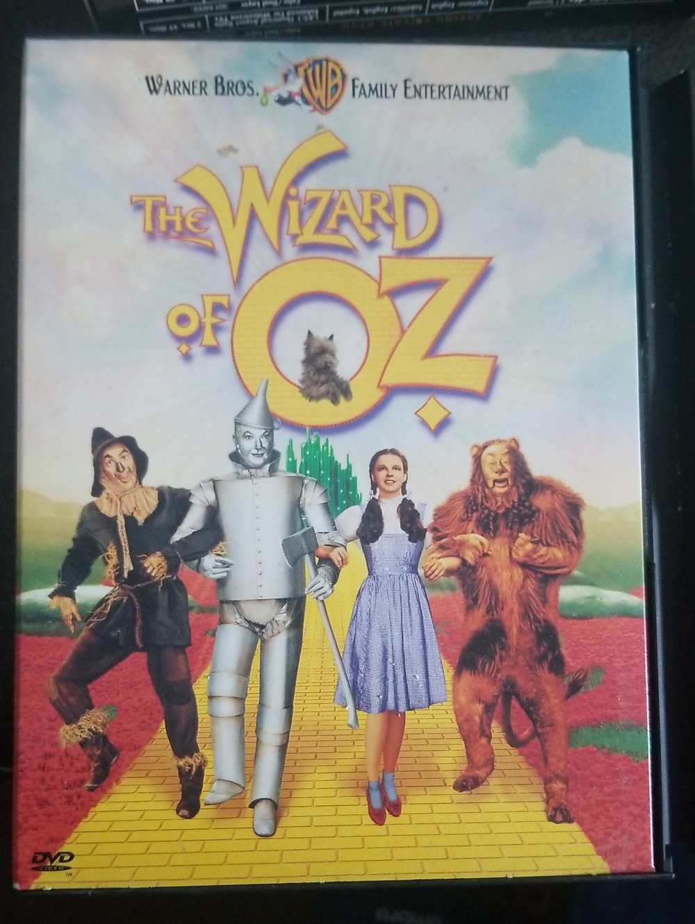 Warner Bros. Wizard of Oz Dvd.